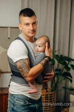Laden Sie das Bild in den Galerie-Viewer, Lenny Lamb Gewebtes tragetuch – LITTLE HERRINGBONE OMBRE GREY – 100% Baumwolle