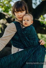 Laden Sie das Bild in den Galerie-Viewer, Lenny Lamb Woven Baby Wrap/Vävd sjal - ZEBRA - SAVANNA - 63% bomull, 37% merinoull