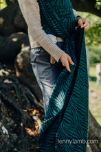 Laden Sie das Bild in den Galerie-Viewer, Lenny Lamb Woven Baby Wrap/Vävd sjal - ZEBRA - SAVANNA - 63% bomull, 37% merinoull