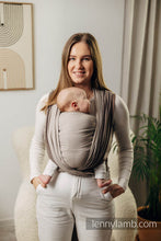 Laden Sie das Bild in den Galerie-Viewer, Lenny Lamb Woven Baby Wrap/Vävd sjal - LITTLE HERRINGBONE BABY CAFFE LATTE - 100% bomull