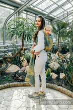 Laden Sie das Bild in den Galerie-Viewer, Lenny Lamb Woven Baby Wrap/Vävd sjal - RAINFOREST - SELVA - 100% bomull