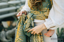 Laden Sie das Bild in den Galerie-Viewer, Lenny Lamb Woven Baby Wrap/Vävd sjal - RAINFOREST - SELVA - 100% bomull