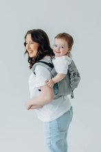 Ladda upp bild till gallerivisning, Onbuhimo PRO Carrier - LITTLE LOVE - MUNA - 54% silke, 46% bomull - Limited Edition