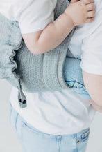 Ladda upp bild till gallerivisning, Onbuhimo PRO Carrier - LITTLE LOVE - MUNA - 54% silke, 46% bomull - Limited Edition