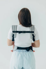Ladda upp bild till gallerivisning, LennyLight Carrier - LITTLE LOVE - MUNA - 54% silke, 46% bomull - Limited Edition