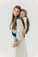 Laden Sie das Bild in den Galerie-Viewer, LennyPreschool Carrier - QUEEN OF THE NIGHT - PAMINA - 65% Baumwolle, 35% Silkeen