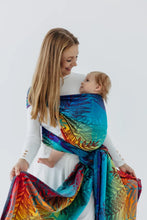 Laden Sie das Bild in den Galerie-Viewer, Lenny Lamb Woven Baby Wrap/Vävd sjal - RAINFOREST - CARNIVAL - 100% bomull