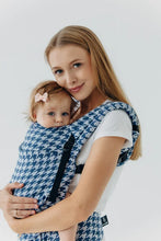Laden Sie das Bild in den Galerie-Viewer, LennyLight Carrier - PATA DE GALLO - PUZZLE - 40% bomull, 40% merinoull, 13% silke, 7% kashmir