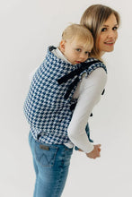 Laden Sie das Bild in den Galerie-Viewer, LennyPreschool Carrier - PATA DE GALLO - PUZZLE - 40% bomull, 40% merinoull, 13% silke, 7% kashmir