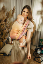Laden Sie das Bild in den Galerie-Viewer, Lenny Lamb Woven Baby Tragetuch – LITTLE LOVE - MADISON – 100% Baumwolle