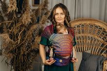 Laden Sie das Bild in den Galerie-Viewer, LennyHybrid Half Buckle Carrier - PEACOCK'S TAIL - BOLERO - 100% bomull - Standard