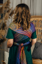 Laden Sie das Bild in den Galerie-Viewer, LennyHybrid Half Buckle Carrier - PEACOCK'S TAIL - BOLERO - 100% bomull - Standard