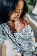 Laden Sie das Bild in den Galerie-Viewer, Lenny Lamb Woven Baby Wrap/Vävd sjal - WILD SOUL - NIKE - 100% bomull