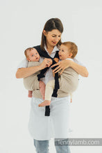 Laden Sie das Bild in den Galerie-Viewer, LennyTwin Carrier - PEANUT BUTTER - 100% bomull