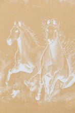 Laden Sie das Bild in den Galerie-Viewer, Förboka! - Gallop - Palomino - 100% bomull