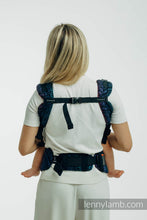 Load image into Gallery viewer, LennyUpGrade PRO Carrier - PEACOCK'S TAIL - BLACK OPAL - 60% bomull, 28% merinoull, 8% silke, 4% kashmir