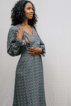 Load image into Gallery viewer, Liber'tits Long nursing dress