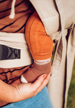 Ladda upp bild till gallerivisning, LELIBA Tai bärsele - Gobi - 100% ekologisk bomull