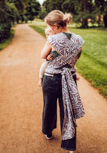 Laden Sie das Bild in den Galerie-Viewer, LELIBA Wrap Up Babytrage – Bungi Rubus – 100 % Bio-Baumwolle