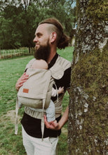 Laden Sie das Bild in den Galerie-Viewer, LELIBA Wrap Up Babytrage – Gobi – 100 % Bio-Baumwolle