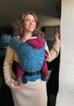 Laden Sie das Bild in den Galerie-Viewer, LELIBA Zack Babytrage - Bungi Coralie - 100 % Bio-Baumwolle
