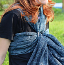 Ladda upp bild till gallerivisning, Vanamo Woven Wrap/Vävd sjal - Kide Laine - 55% ekologisk bomull, 30% linne, 15% bourettesilke