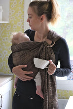 Laden Sie das Bild in den Galerie-Viewer, Vanamo Ringschal – Kide Kaneli – 90 % Bio-Baumwolle, 10 % Kapok