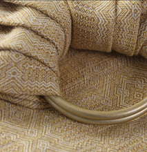 Laden Sie das Bild in den Galerie-Viewer, Vanamo Ringsjal - Kide Ambra - 40% ekologisk bomull, 30% linne, 30% merinoull