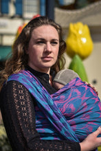 Load image into Gallery viewer, Yaro ringsjal - La Fleur Meta Petrol Purple Fuchsia Tencel Ring Ring Sling - 70% bomull, 30% tencel - Utförsäljning!