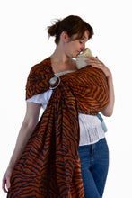 Laden Sie das Bild in den Galerie-Viewer, Yaro ringsjal - Tiger Black Orange Ring Sling - 100% bomull