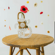 Laden Sie das Bild in den Galerie-Viewer, Amelia the monkey - wooden Montessori lacing toy