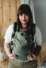 Ladda upp bild till gallerivisning, Little Frog Ergonomic Baby Carrier Prime V3 - Pure Linen Grove - 100% Linne