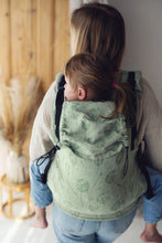 Ladda upp bild till gallerivisning, Little Frog Baby Carrier Preschooler - Flow Lightness with linen - Dandelion - 75% bomull, 25% linne