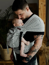 Laden Sie das Bild in den Galerie-Viewer, Little Frog Cross Hybrid Carrier - Re Rocky Miles - 90% bomull, 10% återvunnen bomull