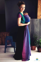 Laden Sie das Bild in den Galerie-Viewer, Little Frog Baby Wrap - Dark Aurora Cube - 100% kammad bomull