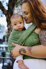 Laden Sie das Bild in den Galerie-Viewer, Little Frog Baby Wrap - Linen Lightness - 75% kammad bomull, 25% linne