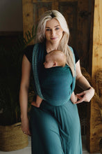 Laden Sie das Bild in den Galerie-Viewer, Little Frog Baby Wrap - Jade Cube - 100% kammad bomull