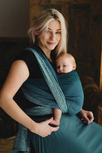 Laden Sie das Bild in den Galerie-Viewer, Little Frog Baby Wrap - Jade Cube - 100% kammad bomull