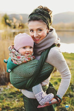 Laden Sie das Bild in den Galerie-Viewer, Little Frog Baby Wrap - Mossy Cube - 100% kammad bomull