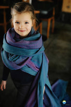 Laden Sie das Bild in den Galerie-Viewer, Little Frog Baby Wrap - Lovely Nightfall - 100% kammad bomull