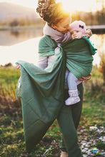 Laden Sie das Bild in den Galerie-Viewer, Little Frog Ringsjal - Mossy Cube - 100% kammad bomull