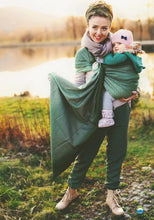 Laden Sie das Bild in den Galerie-Viewer, Little Frog Ringsjal - Mossy Cube - 100% kammad bomull