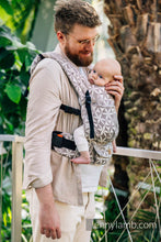 Laden Sie das Bild in den Galerie-Viewer, LennyLight Tragehilfe - HEXAFLOWERS - MIRROR - 55% Baumwolle, 45% Tencel™