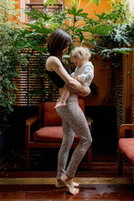 Load image into Gallery viewer, Bloom Graou gravid- och efterfödselleggings