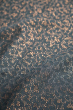 Load image into Gallery viewer, Flip X Baby Carrier - Safari Shine - 50% bamboo viscose, 49% organic cotton, 1% polyester