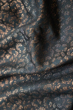 Load image into Gallery viewer, Flip X Baby Carrier - Safari Shine - 50% bamboo viscose, 49% organic cotton, 1% polyester