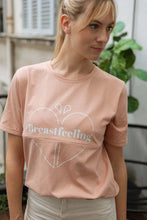 Laden Sie das Bild in den Galerie-Viewer, Amningst-shirt Breastfeeling - Gammelrosa