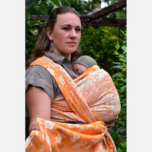 Ladda upp bild till gallerivisning, Yaro vävd sjal - Flowersnake Duo Honey Orange Tencel - 70% bomull, 30% tencel