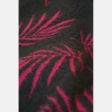 Load image into Gallery viewer, Yaro Blanket - Bahamas Black Magenta Wool - Utförsäljning!