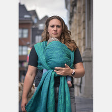 Laden Sie das Bild in den Galerie-Viewer, Yaro vävd sjal - Elvish Duo Green Petrol Tencel Seacell - 65% bomull, 25% tencel, 10% seacell - Utförsäljning!